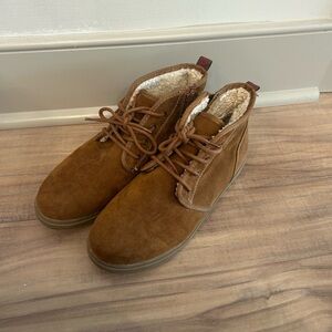 Boys size 5 Brown Suede Boots cat & jack
